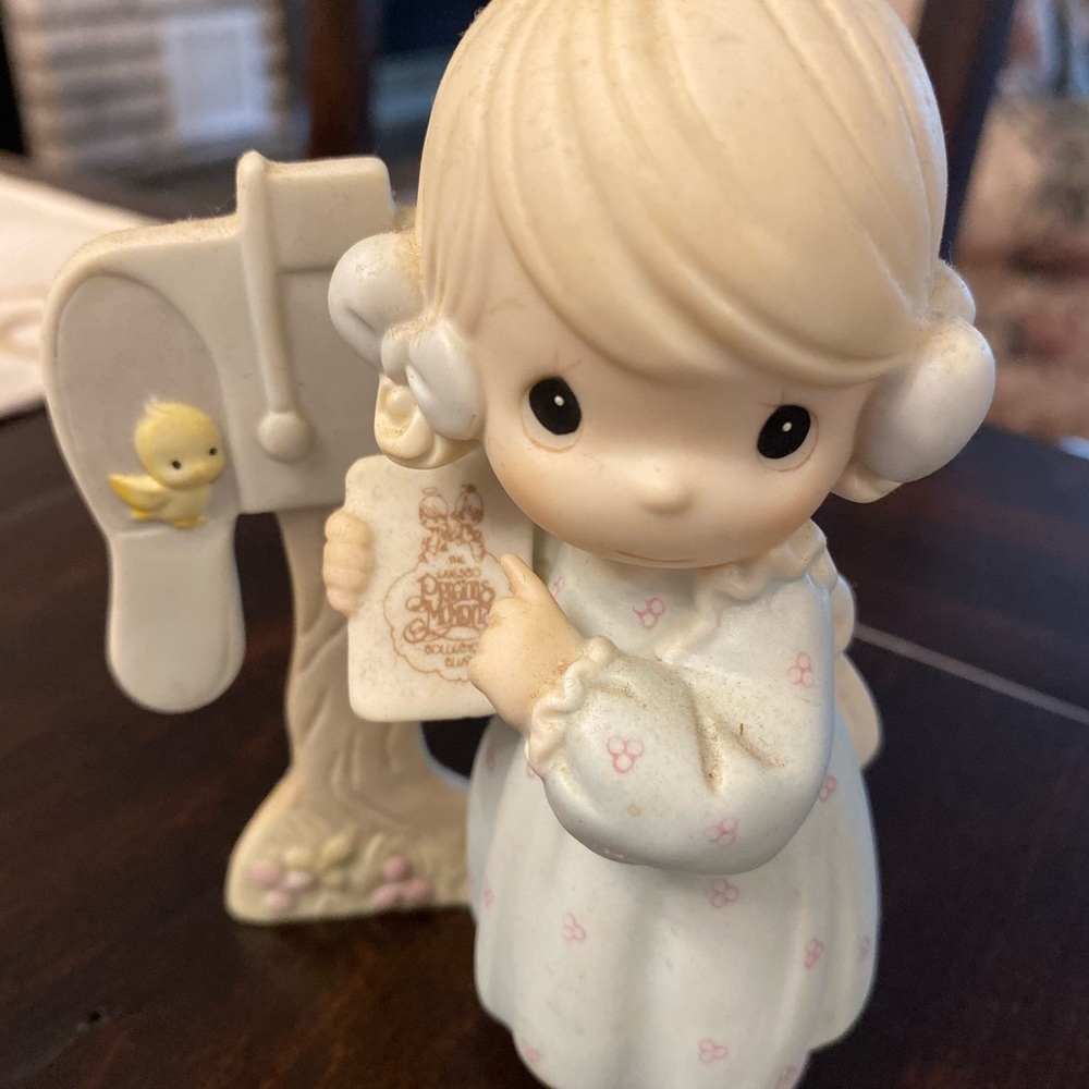 Vintage Precious Moments- Sharing The Good News Together